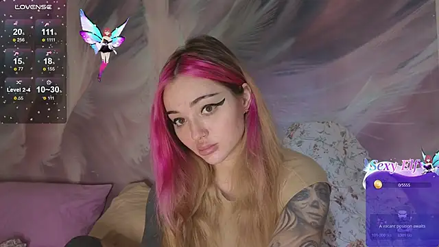 Snapshot of Coralie20_ chatting on March 14, 2025, 9:35 am Coralie20 online show from March 14, 2025, 9:35 am