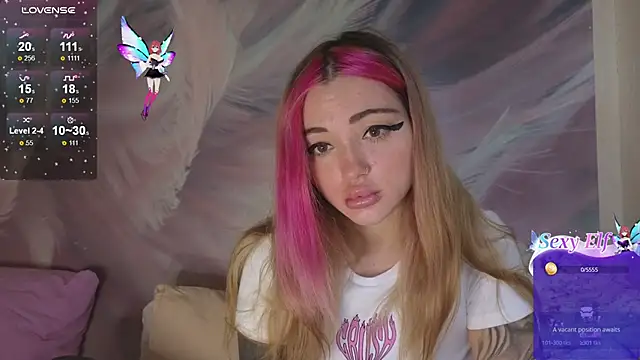 Snapshot of Coralie20_ chatting on March 16, 2025, 10:33 am Coralie20 online show from March 16, 2025, 10:33 am