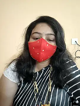 neelu-hoty online show from December 10, 2024, 4:49 pm