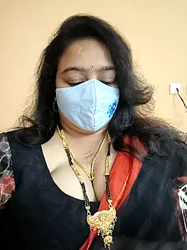 neelu-hoty online show from December 24, 2024, 12:44 pm