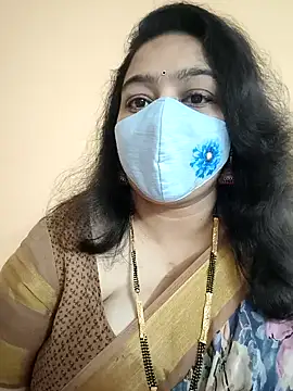 neelu-hoty online show from December 24, 2024, 4:51 pm