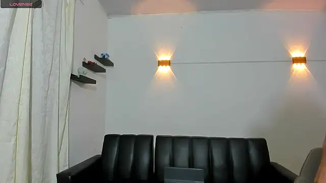 Snapshot of jeff_ross chatting on June 24, 2026, 10:03 am jeff ross online show from June 24, 2026, 10:03 am