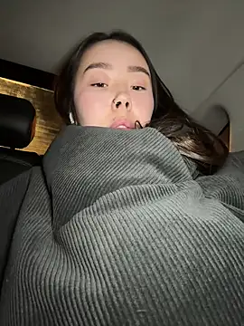 Asian Asami online show from January 5, 2025, 5:20 pm