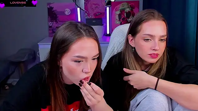 YaraKroft  online show from April 29, 2026, 7:45 am