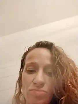 xxxPaYtOn online show from October 18, 2025, 1:45 pm