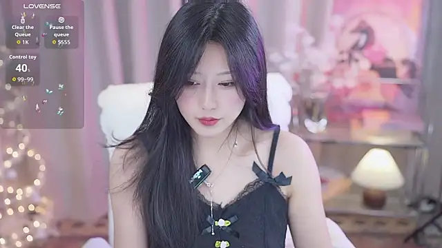 YINGTao-168 online show from October 27, 2025, 12:20 pm