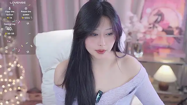 YINGTao-168 online show from November 4, 2025, 1:21 pm