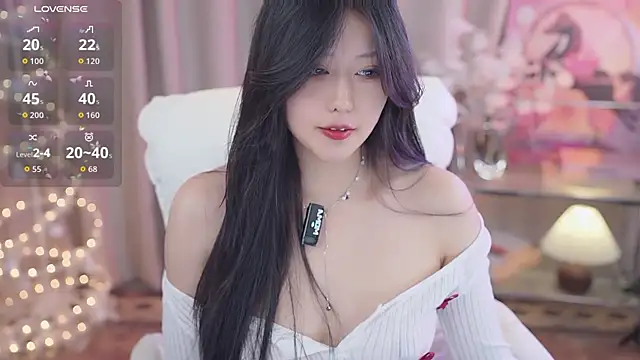 YINGTao-168 online show from November 5, 2025, 1:00 pm