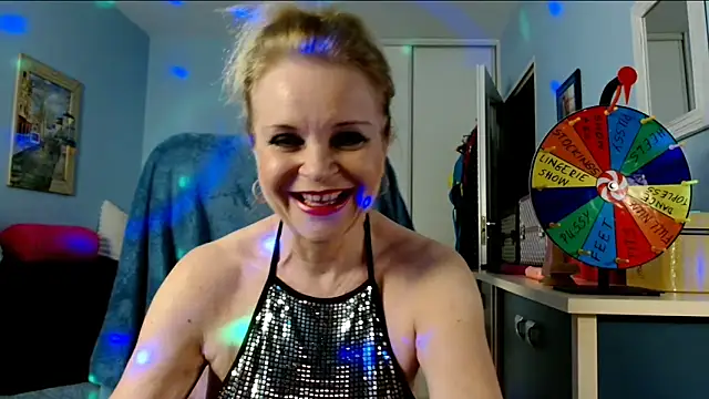 sexyjennyeu online show from October 10, 2025, 7:46 pm