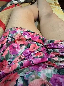 Snapshot of heena13 chatting on November 14, 2025, 8:57 am heena13 online show from November 14, 2025, 8:57 am