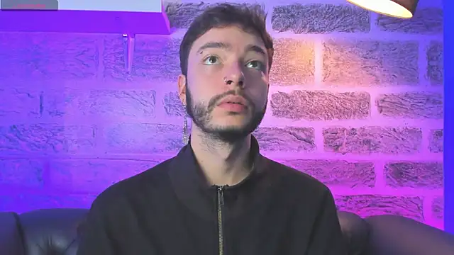 Snapshot of noah_ricci chatting on November 17, 2025, 1:11 am noah ricci online show from November 17, 2025, 1:11 am