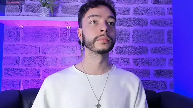 Snapshot of noah_ricci chatting on January 11, 2026, 12:10 pm noah ricci online show from January 11, 2026, 12:10 pm