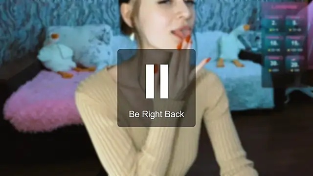 Snapshot of Elfanna chatting on March 13, 2025, 11:38 pm Elfanna online show from March 13, 2025, 11:38 pm