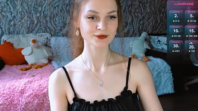 Snapshot of Elfanna chatting on March 22, 2025, 10:06 am Elfanna online show from March 22, 2025, 10:06 am