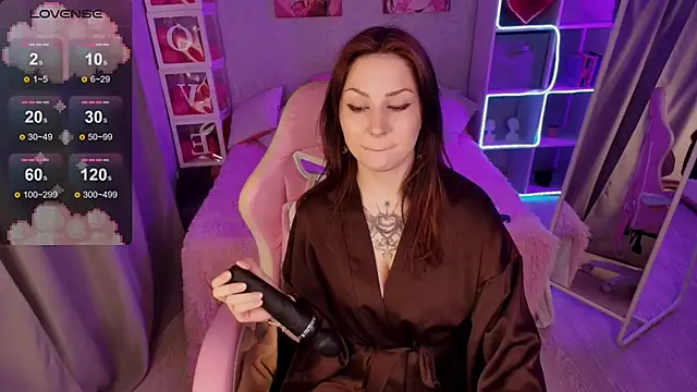 Snapshot of Dina_dee chatting on March 23, 2026, 3:21 am Dina dee online show from March 23, 2026, 3:21 am