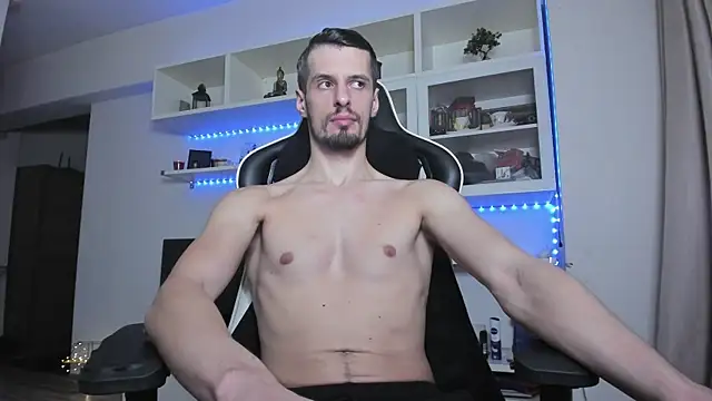 ToddClaytonn online show from December 18, 2025, 11:33 pm