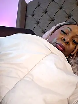 XXXLollipopsJuicy online show from October 5, 2025, 10:46 am