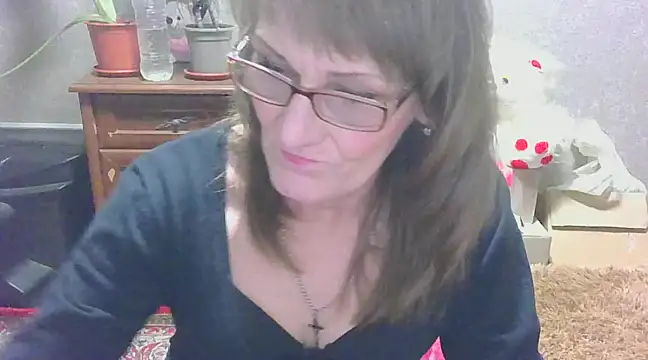 Manulyonok51 online show from February 2, 2025, 9:02 pm