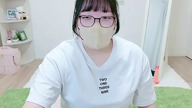 o-Aya-o online show from February 10, 2025, 6:24 pm