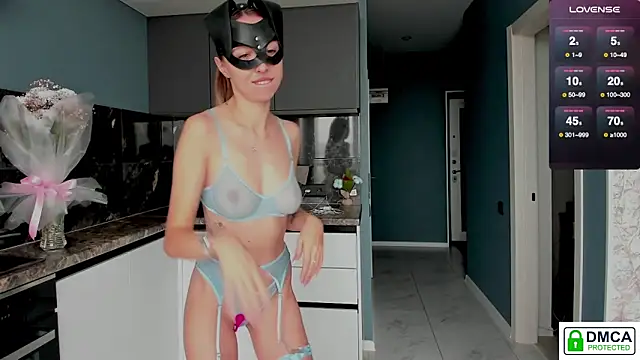 Black  bunny online show from November 22, 2025, 6:12 am