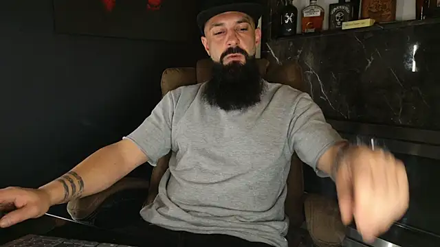 axxelrich  online show from November 11, 2025, 4:45 am