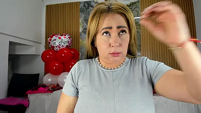 Danna topless online show from March 10, 2025, 12:04 pm