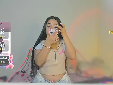 litle mily  online show from November 13, 2025, 8:52 pm