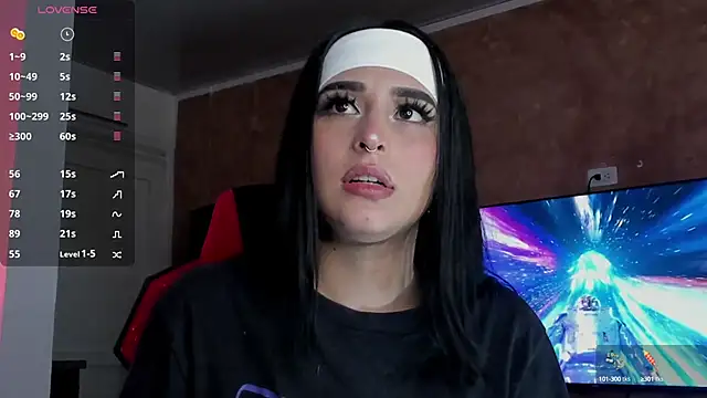 Charlotte greys online show from December 7, 2024, 2:31 am