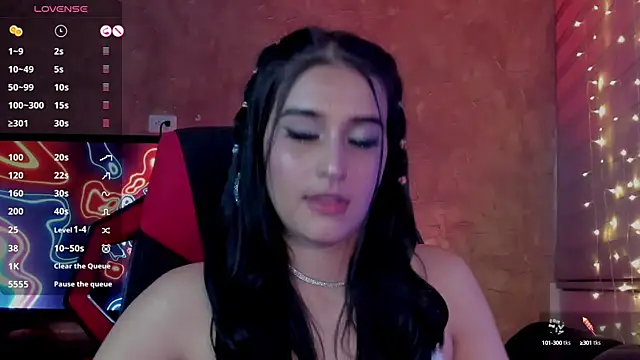 Charlotte greys online show from February 9, 2025, 5:19 am