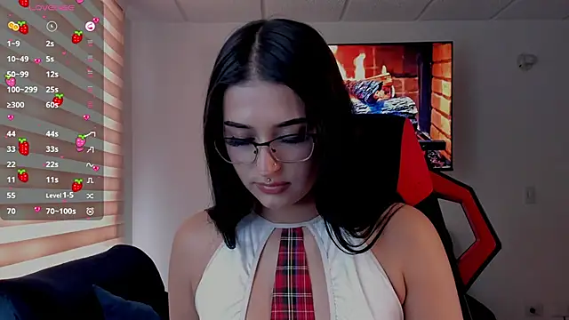 Charlotte greys online show from October 10, 2025, 8:30 pm