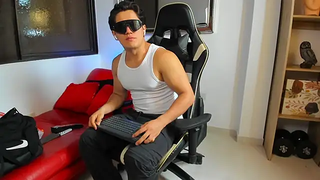 julian wallace online show from March 12, 2026, 4:13 pm