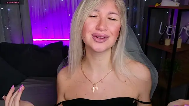 MilaBott online show from November 20, 2025, 8:08 pm