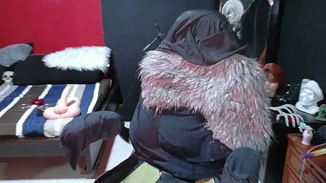 MaggaCass online show from March 6, 2025, 3:02 am