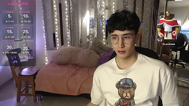 Snapshot of gojo_satoru_18 chatting on January 13, 2025, 12:02 pm gojo satoru 18 online show from January 13, 2025, 12:02 pm