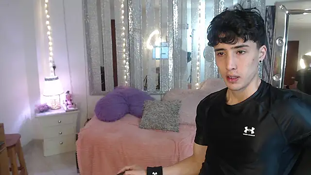 Snapshot of gojo_satoru_18 chatting on January 18, 2025, 3:27 pm gojo satoru 18 online show from January 18, 2025, 3:27 pm