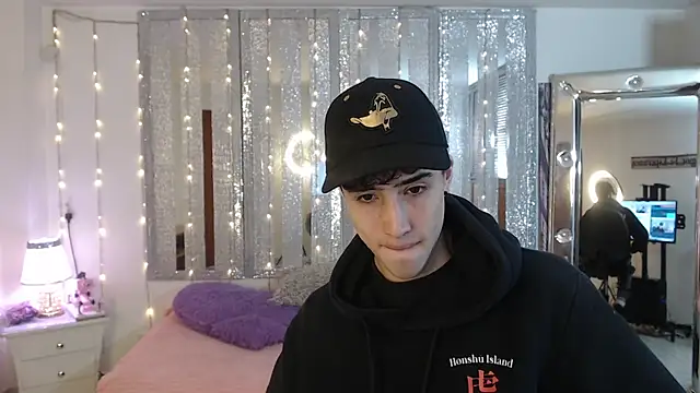 Snapshot of gojo_satoru_18 chatting on January 28, 2025, 12:11 pm gojo satoru 18 online show from January 28, 2025, 12:11 pm