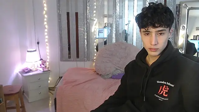 Snapshot of gojo_satoru_18 chatting on January 29, 2025, 3:58 pm gojo satoru 18 online show from January 29, 2025, 3:58 pm