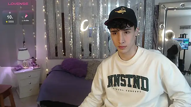 Snapshot of gojo_satoru_18 chatting on February 3, 2025, 11:42 am gojo satoru 18 online show from February 3, 2025, 11:42 am