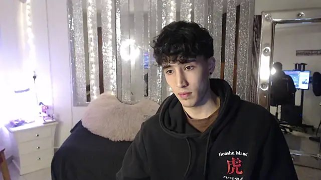 Snapshot of gojo_satoru_18 chatting on February 14, 2025, 3:15 pm gojo satoru 18 online show from February 14, 2025, 3:15 pm