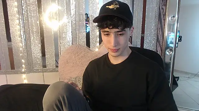 Snapshot of gojo_satoru_18 chatting on February 18, 2025, 5:53 pm gojo satoru 18 online show from February 18, 2025, 5:53 pm