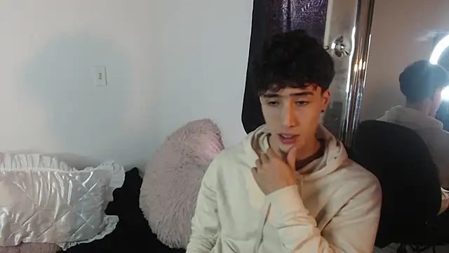 Snapshot of gojo_satoru_18 chatting on February 25, 2025, 2:54 pm gojo satoru 18 online show from February 25, 2025, 2:54 pm