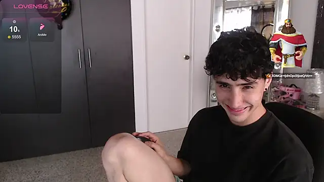 Snapshot of gojo_satoru_18 chatting on March 10, 2025, 2:48 pm gojo satoru 18 online show from March 10, 2025, 2:48 pm