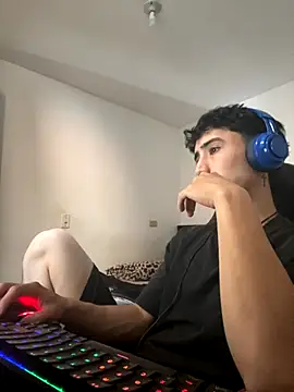 Snapshot of gojo_satoru_18 chatting on October 5, 2025, 6:39 pm gojo satoru 18 online show from October 5, 2025, 6:39 pm