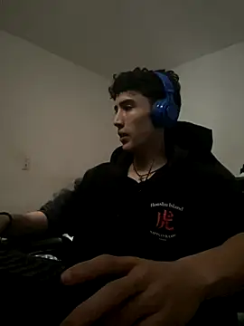 Snapshot of gojo_satoru_18 chatting on October 10, 2025, 2:16 pm gojo satoru 18 online show from October 10, 2025, 2:16 pm