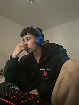 Snapshot of gojo_satoru_18 chatting on October 13, 2025, 5:02 pm gojo satoru 18 online show from October 13, 2025, 5:02 pm