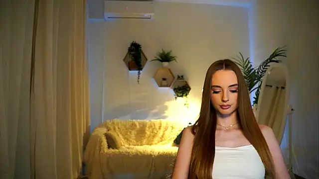 Snapshot of petitegonwiild chatting on January 9, 2025, 2:51 pm petitegonwiild online show from January 9, 2025, 2:51 pm