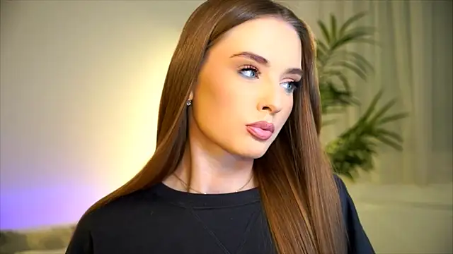 Snapshot of petitegonwiild chatting on September 18, 2025, 8:33 pm petitegonwiild online show from September 18, 2025, 8:33 pm