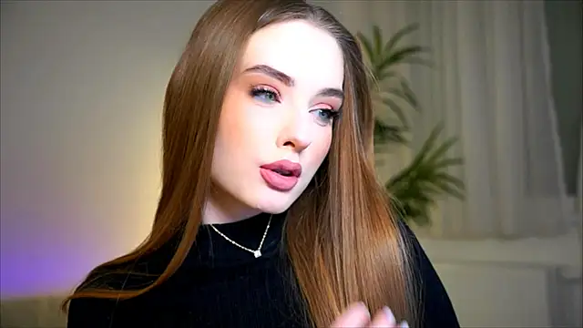 Snapshot of petitegonwiild chatting on October 12, 2025, 10:20 pm petitegonwiild online show from October 12, 2025, 10:20 pm