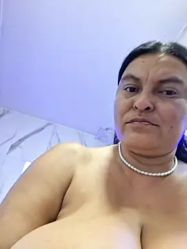 Snapshot of Horny-Mommy-Dirty chatting on March 3, 2026, 2:18 am Horny-Mommy-Dirty online show from March 3, 2026, 2:18 am