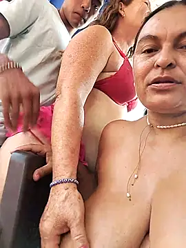 Snapshot of Horny-Mommy-Dirty chatting on March 8, 2026, 2:32 pm Horny-Mommy-Dirty online show from March 8, 2026, 2:32 pm